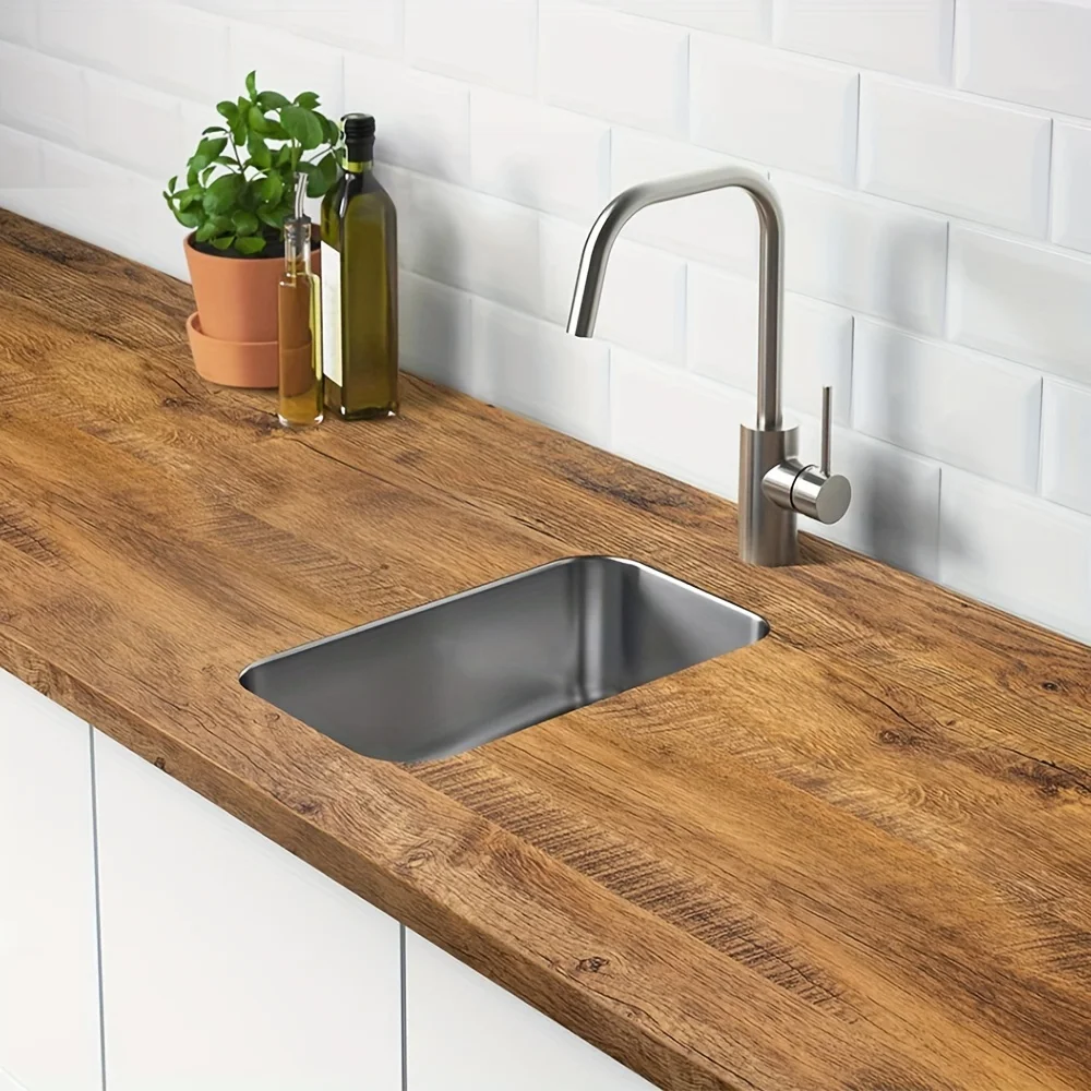 

Самостоятельно наклеиваемые виниловые обои под дерево светлого коричневого цвета