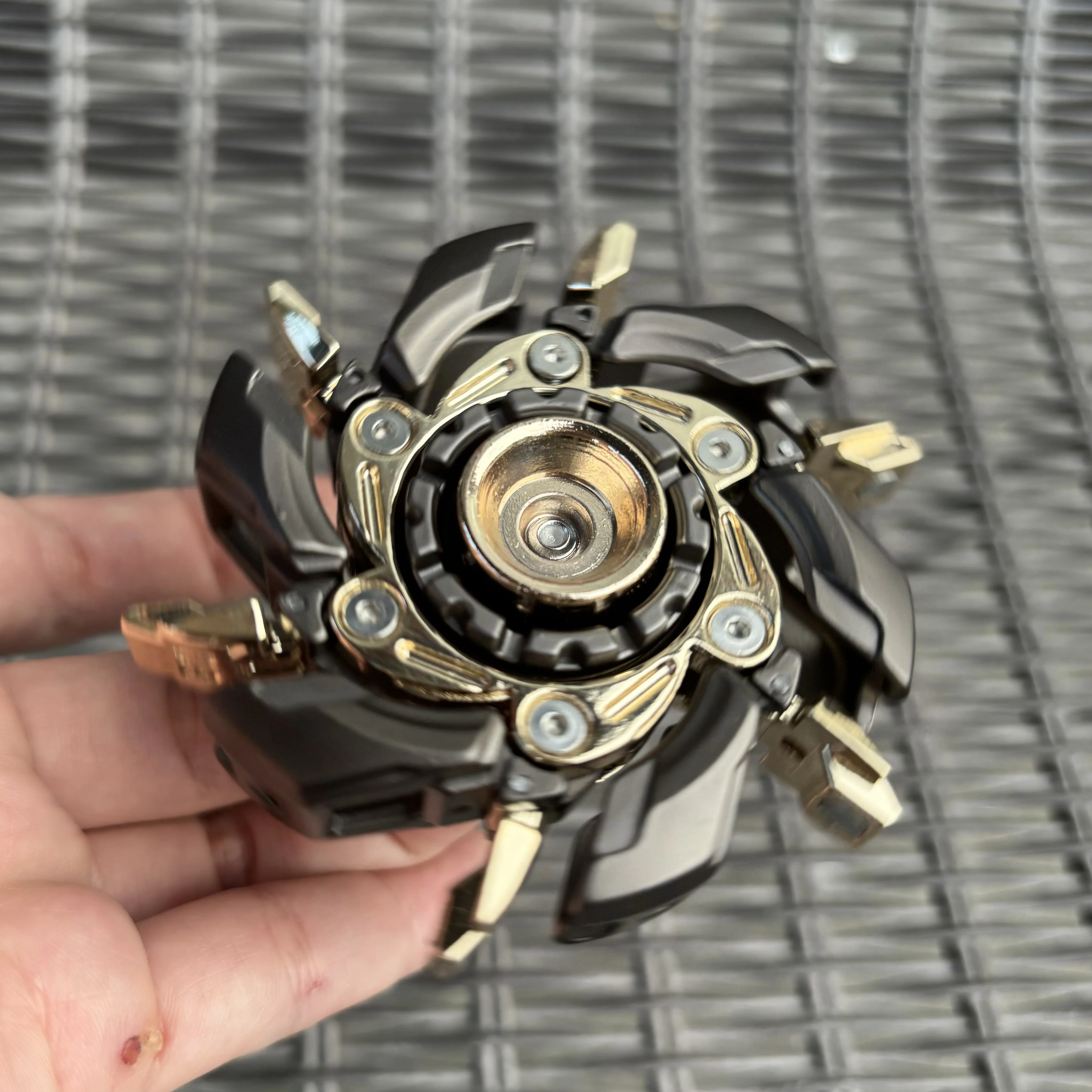 EDC Fidget Grumpy 03 Спиннер Pillbug из цинкового сплава Beetle Finger Spinner Игрушка в подарок