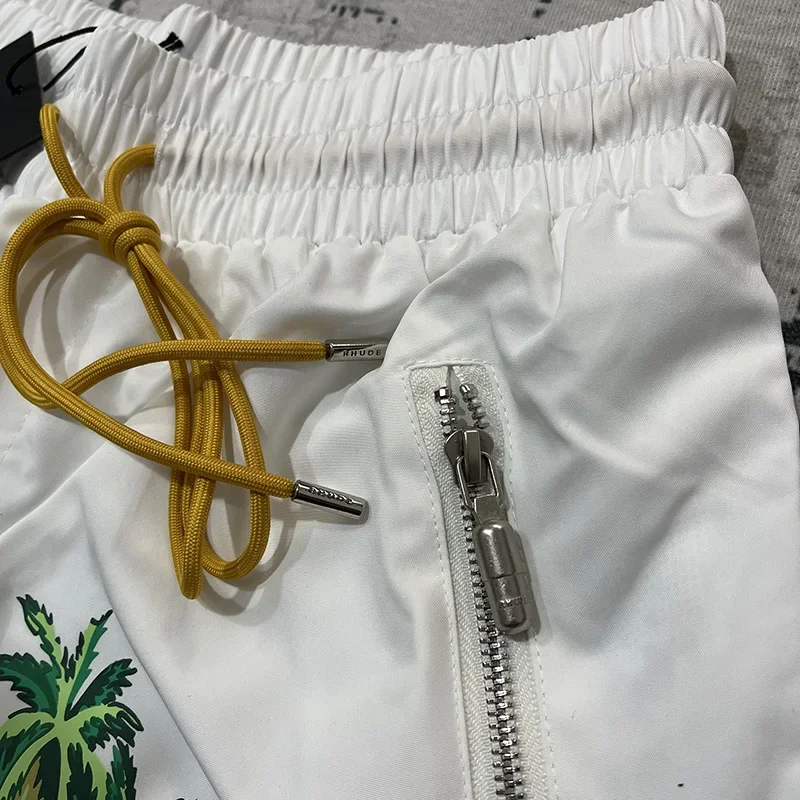 Рисунок 3 - Пляжные мужские шорты Y2k с принтом