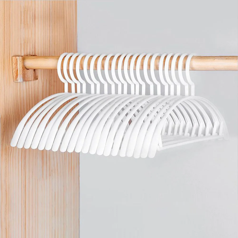

5Pcs Clothes Hanger Household Hanger Arc Design Plastic Wide Shoulder Semi-circular Hanger Seamless Hanging Organizer Horse