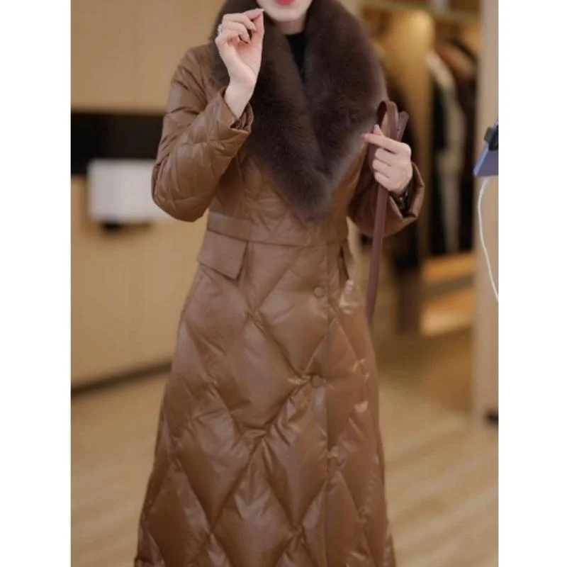 Модное желтое пальто с хлопковой подкладкой и большим меховым воротником для