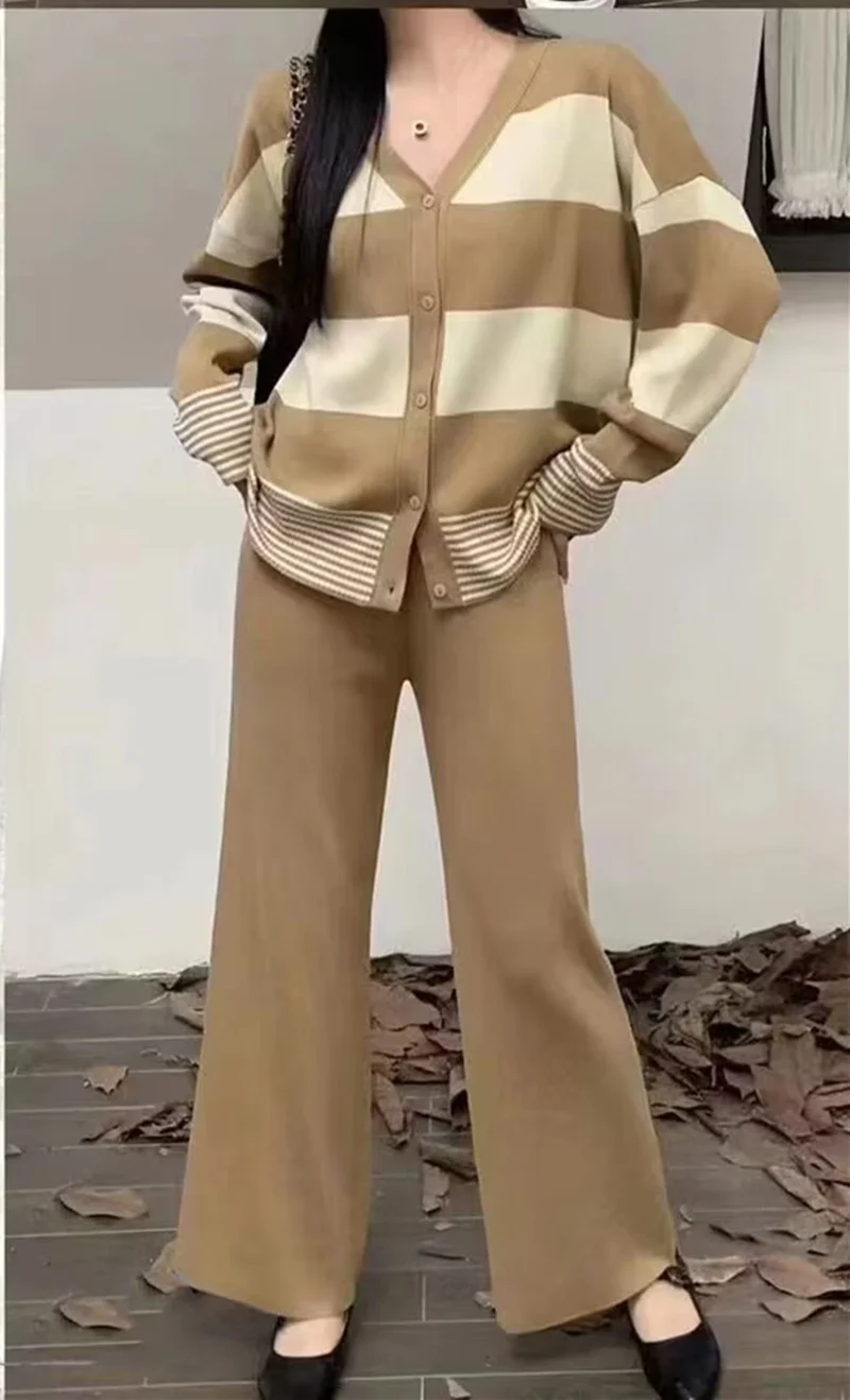 Женский комплект из двух предметов трикотажный кардиган контрастных цветов в