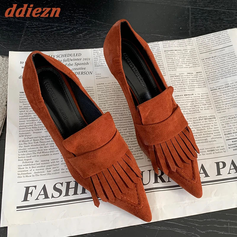 

New 2023 Women Thin Med Heels Shoes Pointed Toe Fashion Tassels Style Ladies Pumps Sandals Slip On Flock Luxury Female Shoes