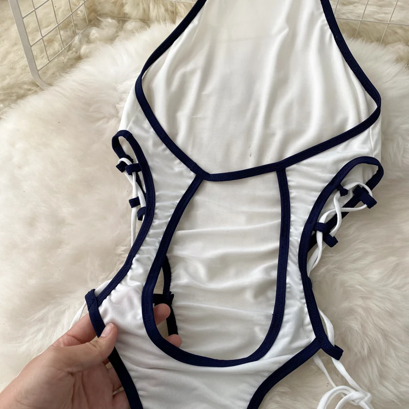 Женское сексуальное боди в клубном стиле с вырезами и легкой эластичной