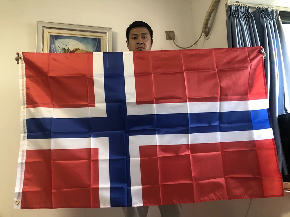 Фото Флаг Норвегии 90x150 см, Kongeriket Noreg Norge, полиэстер, стандартный, для подвешивания, баннер №1