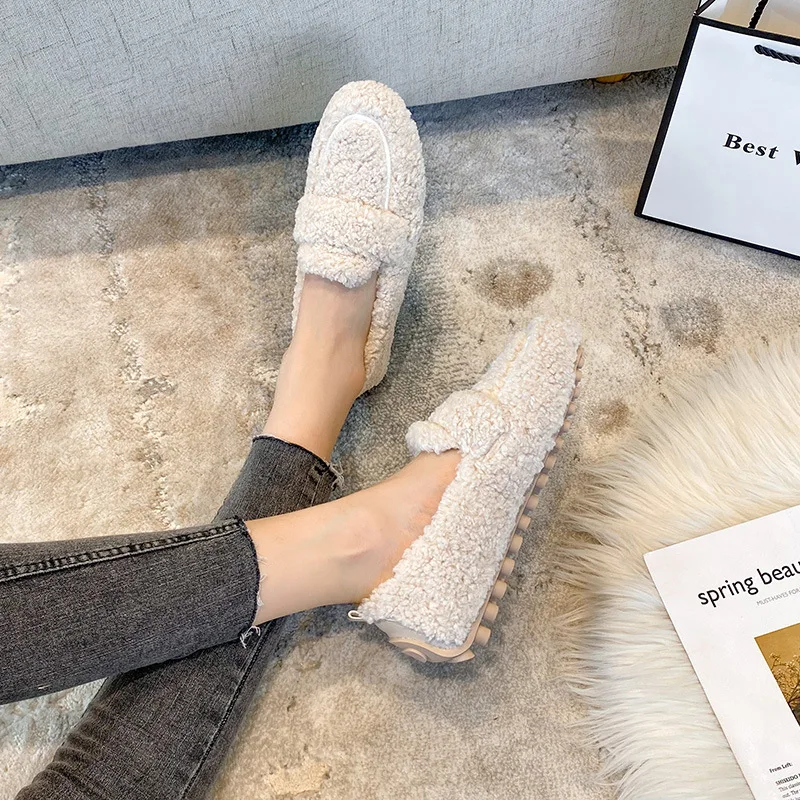 2022 New Arrival Women's Winter Plush Bean Shoes Fashion Lamb Wool Round Head Design Outdoor Casual Warm Loafers Plus Size 33-43