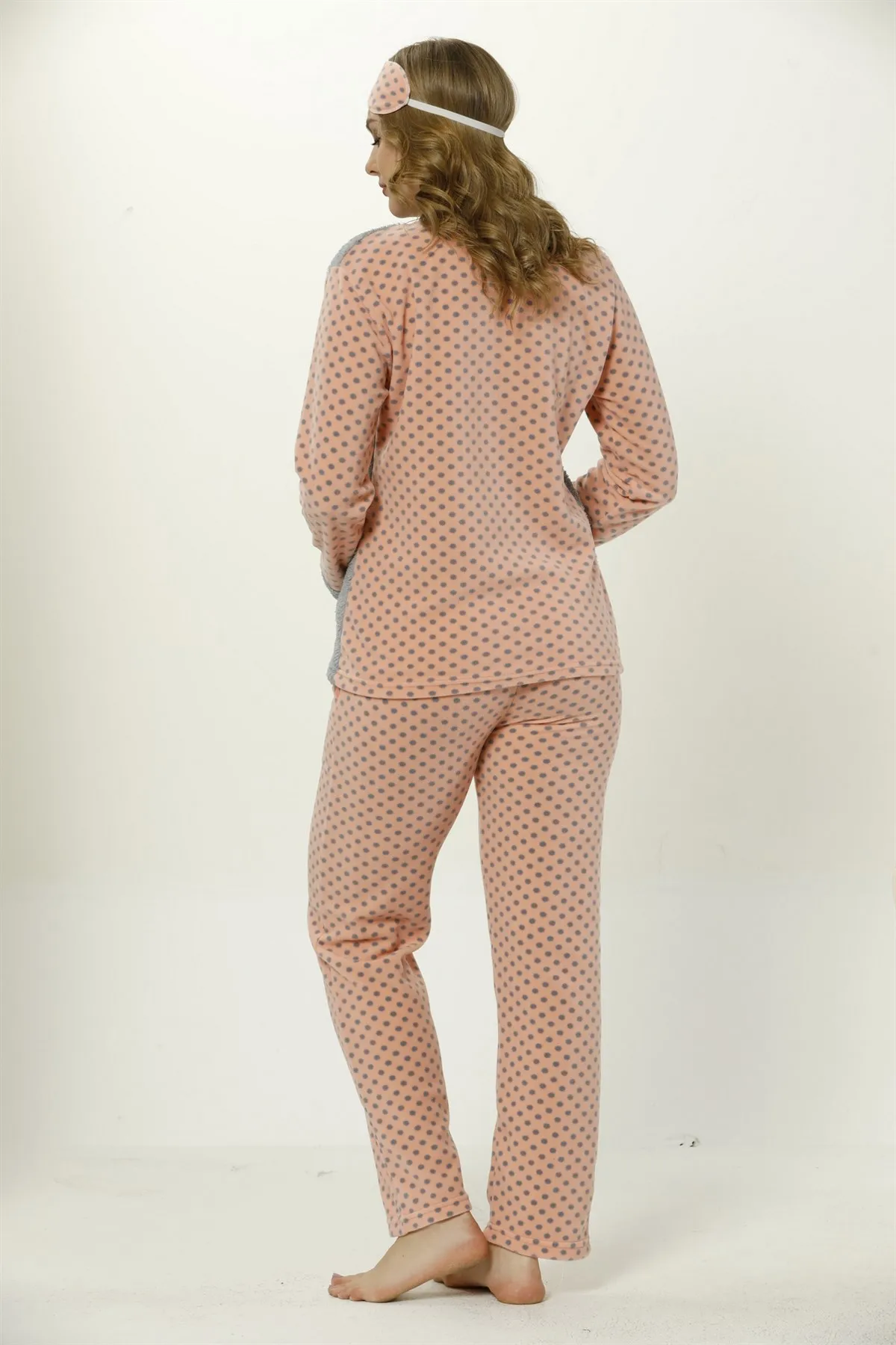 

Fashion Cartoon Women 'S Kuala Patterned Gray Powder Fleece Pajamas set 8043