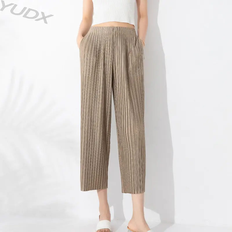 High-quality Miyake Pleated 2023 Summer New Fashion Casual Wide Legged Pants Elastic Waist Hundred with Women's Nine-point Pants