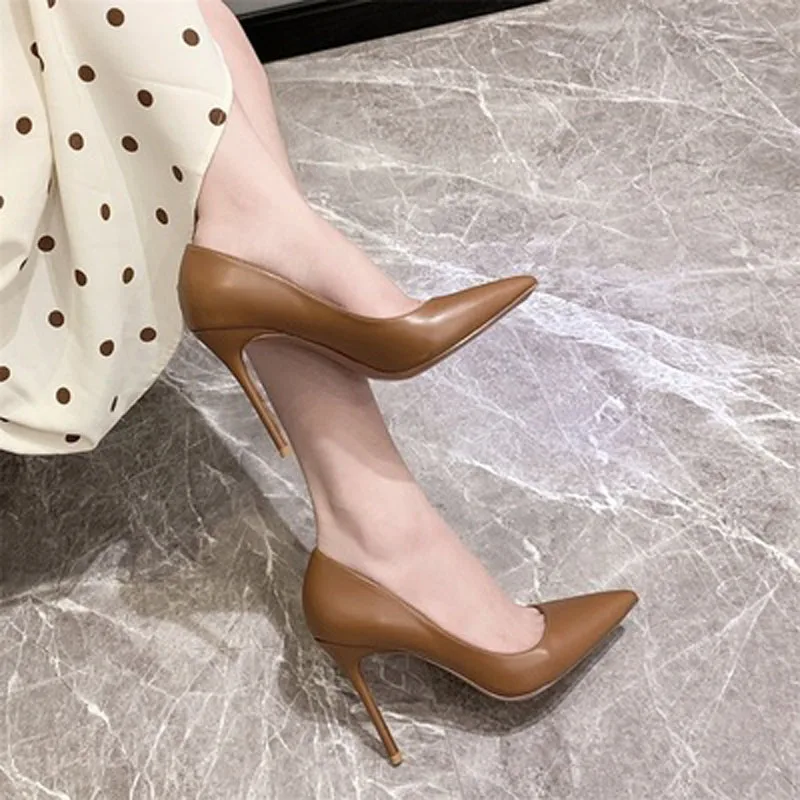 

New Brown Black Leather High Heels Women Pointed Toe Dress Stiletto Heel 7CM 9CM Pumps Sexy Shallow Office Career Shoes Women
