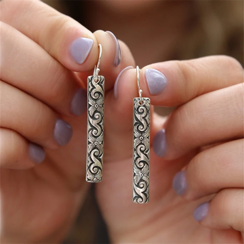 

Trend Simple Grass Leaf Rattan Stripe Pendant Earrings Vintage Women's Exquisite Metal Earrings Party Gift Jewelry Dropshipping
