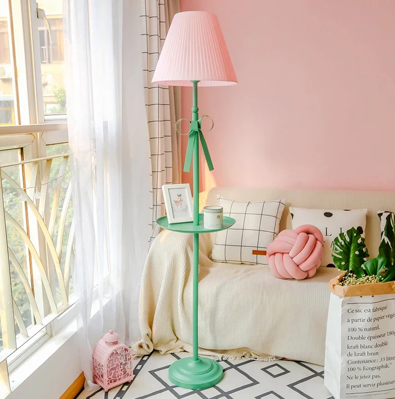 

Напольный торшер Gwenttin