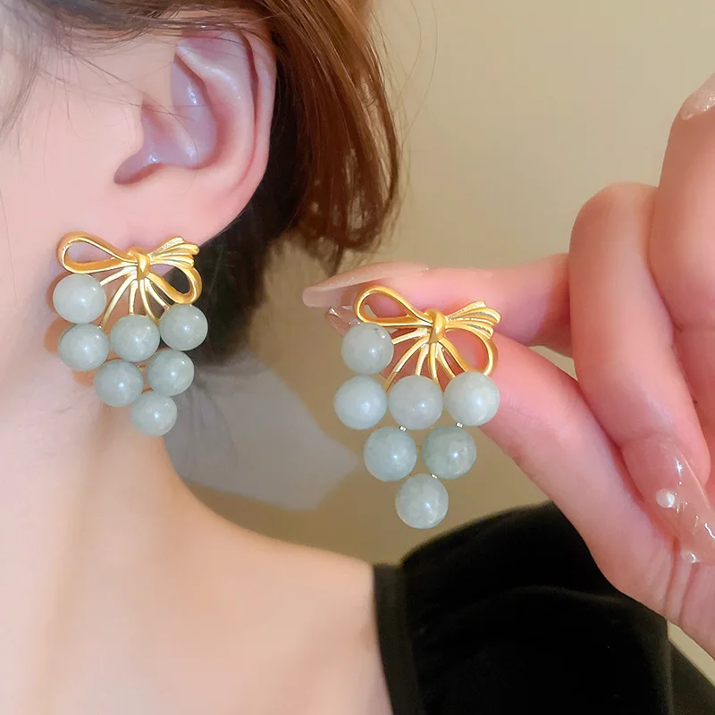 

Minar Vintage Green Natural Stone Strand Grape Drop Earrings Gold Color Metal Hollow Bowknot Long Earring for Women Jewellery