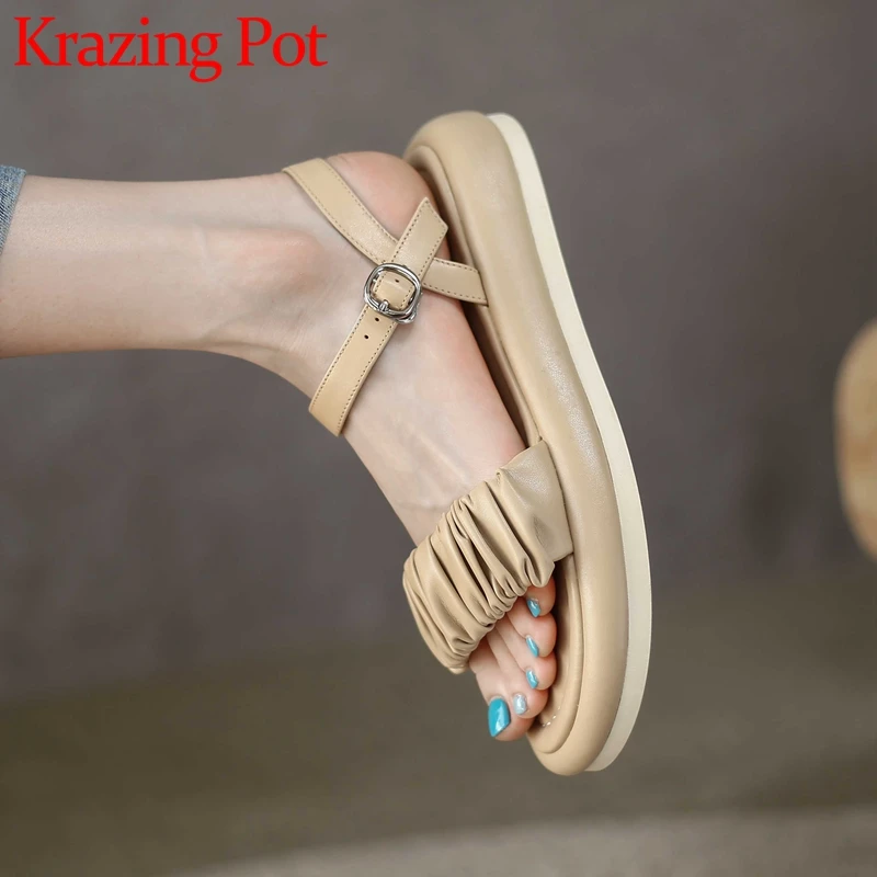 

Krazing Pot New Microfiber Thick Bottom Summer Shoes Pleated Simple Design Solid Young Lady Daily Wear Leisure Women Sandals L38