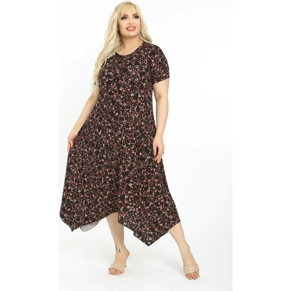 

Женское платье из вискозы с коротким рукавом и асимметричным вырезом