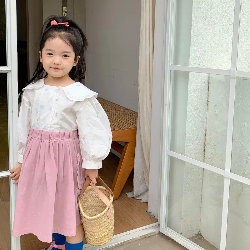 

1094B Одежда для девочек, красивые рубашки или юбки, весна 2022, новинка, белая рубашка с вышивкой для девочек, топы и подходящая розовая юбка