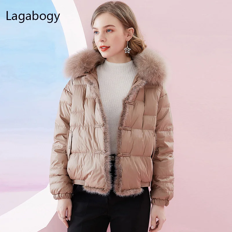 

Lagabogy 2021 New Winter Women Real Fox Fur Collar 90% White Duck Down Coat Female Short Warm Button Parkas Casual Puffer Jacket
