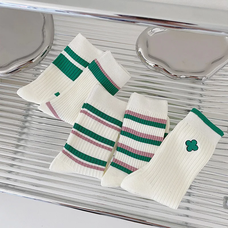

Женские носки, полосатые носки с цветами для женщин, белые хлопковые носки, корейские мягкие кавайные Чулочные изделия, Осень-зима, повседневная женская одежда