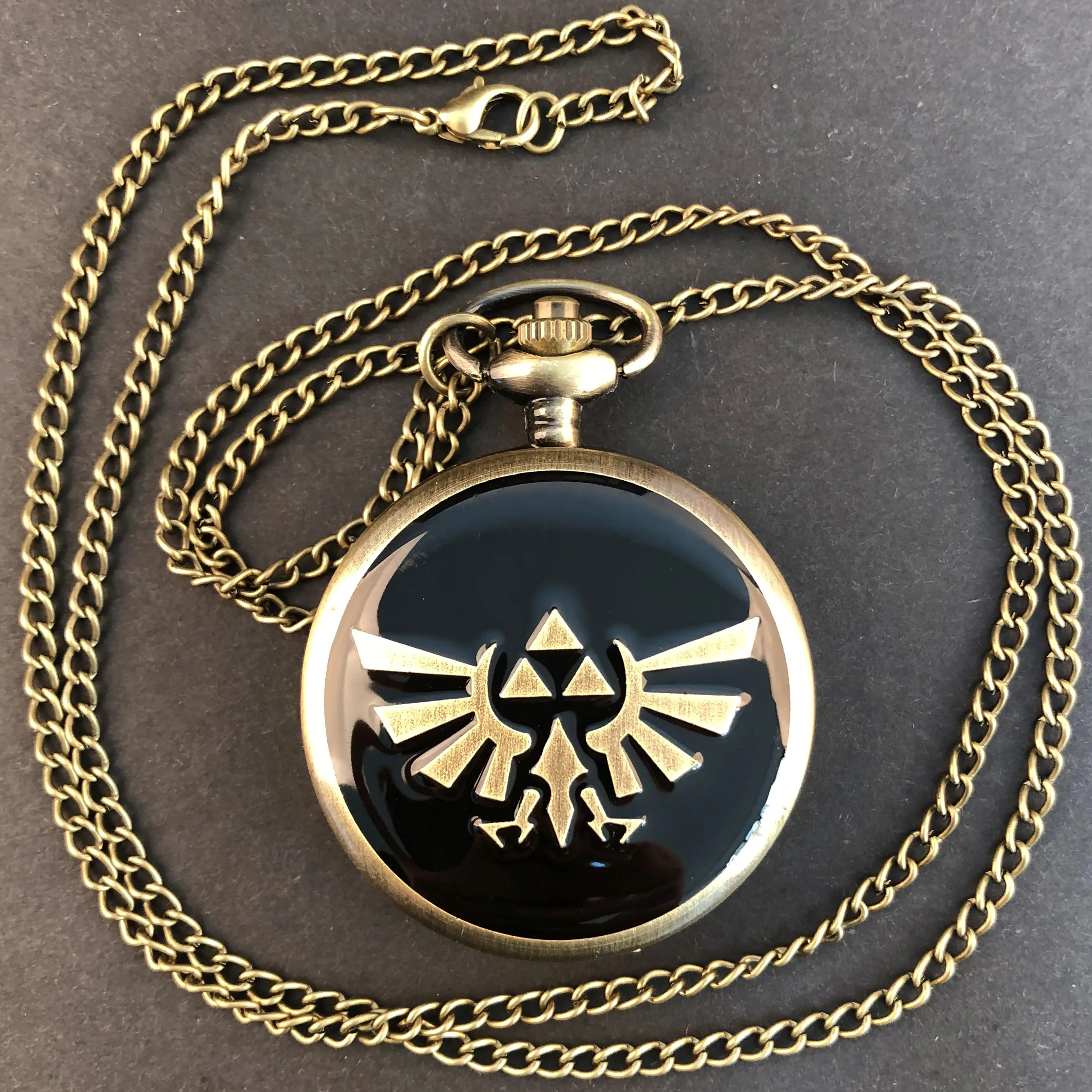 Рисунок 6 - Классические кварцевые карманные часы с логотипом орла