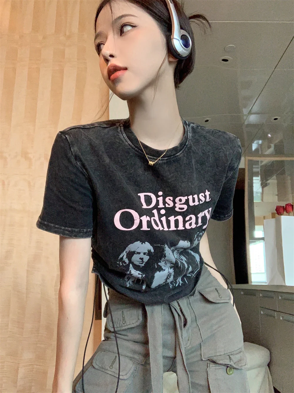 

American Vintage Vintage Vintage short sleeve straight shoulder T-shirt women's summer short design sense niche sweet cool Spice