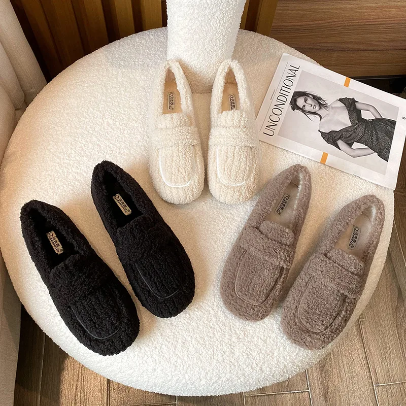 Winter 2022 new cashmere lamb flat single shoes for women Korean fashion design warm large size 41-43 bean shoes tenis de mujer