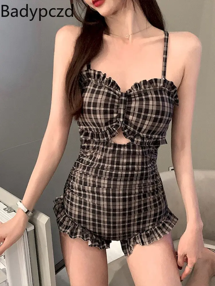 

Badypczd 2022 New Sexy Plaid Swimwear Ladies Ruffle Fashionable Backless Gathered Buttocks Fungus Edge Student Korean Swimsuit