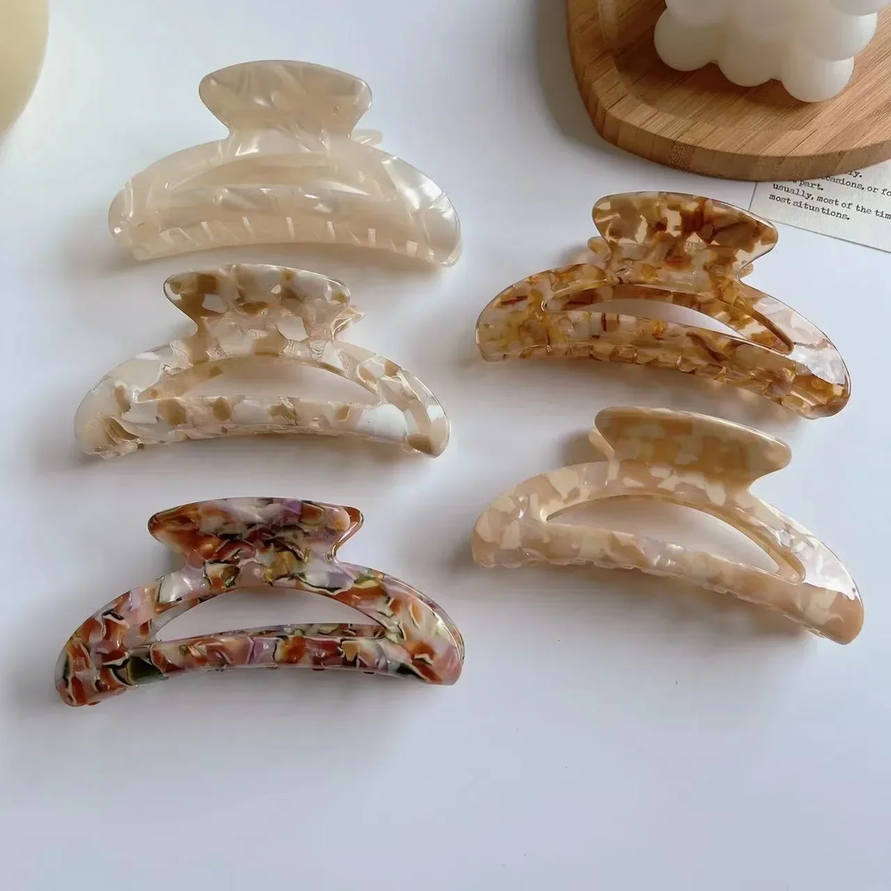 Заколки для волос BYL Retro Series Moon ацетатные заколки классический цвет полукруглые