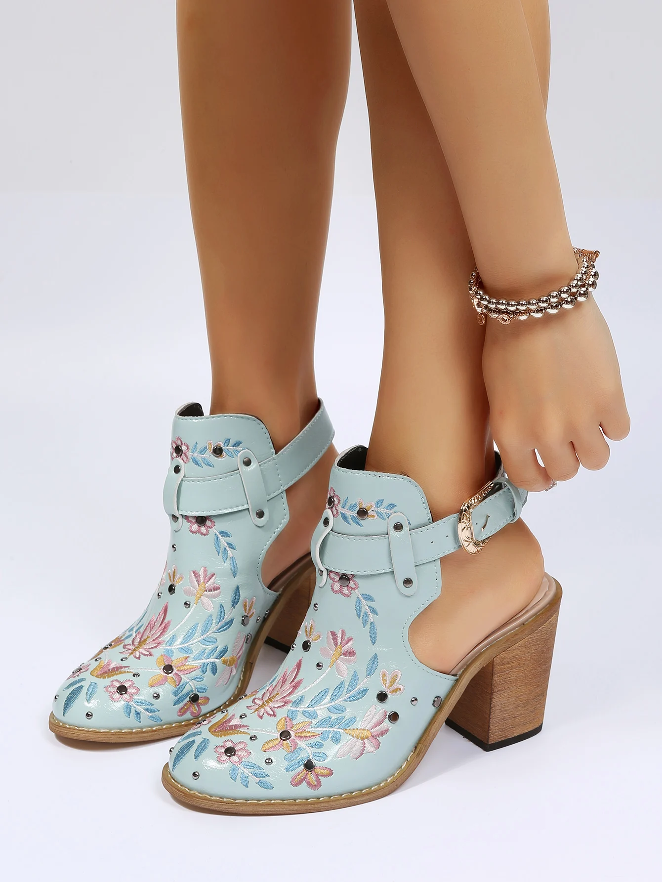 

2022 Fashion Ladies Green Rivet Vintage Print Square Heel High Heels Women Sandals