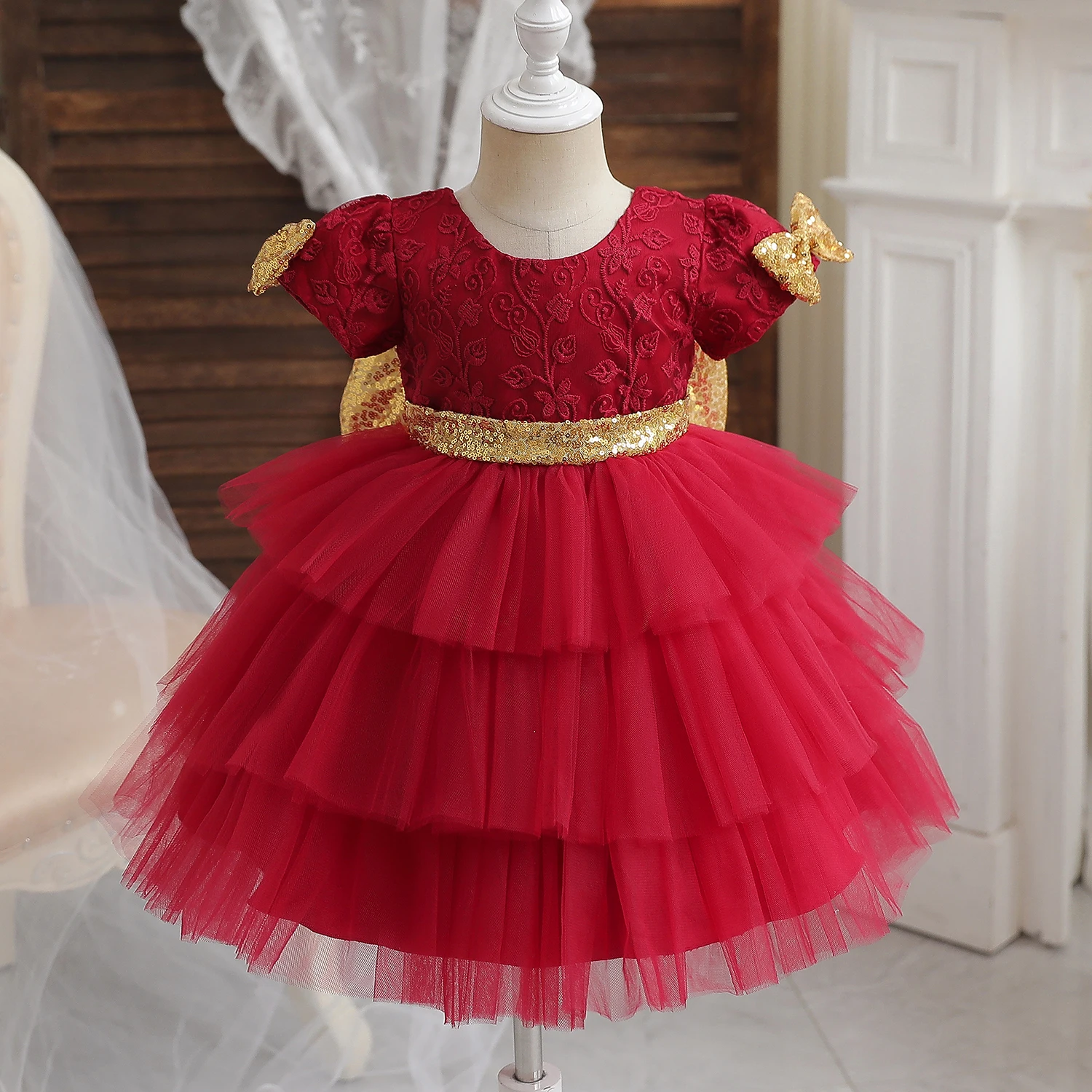 

Baby Girl 1st Birthday Party Dresses Red Embroidery Sequined Big Bow Layered Tulle Tutu Gown Infant Formal Pageant Prom Costume