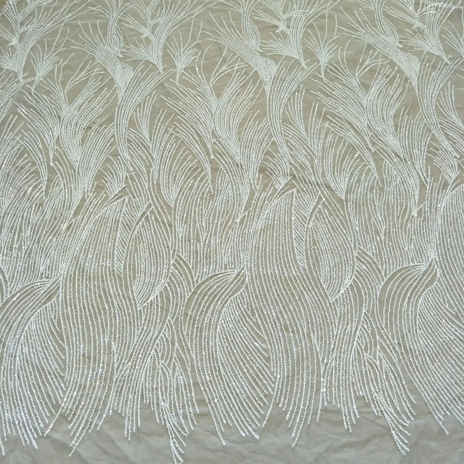 Модное кружевное платье цвета слоновой кости свадебное с бисером кружевная