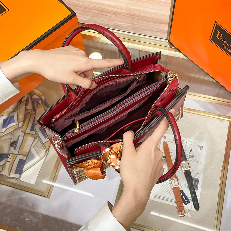 Красная Свадебная сумка с вышивкой для мамы и невесты бабушки через плечо модная