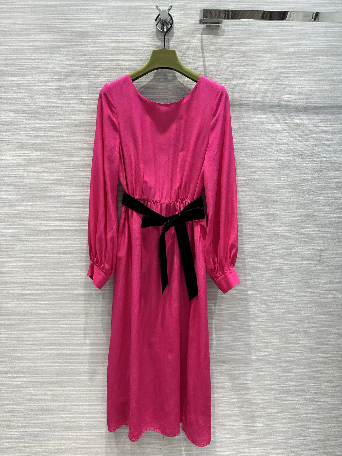 

2023платье-100% двойной шелк Zou. Женский бархатный ремень в стиле ретро!