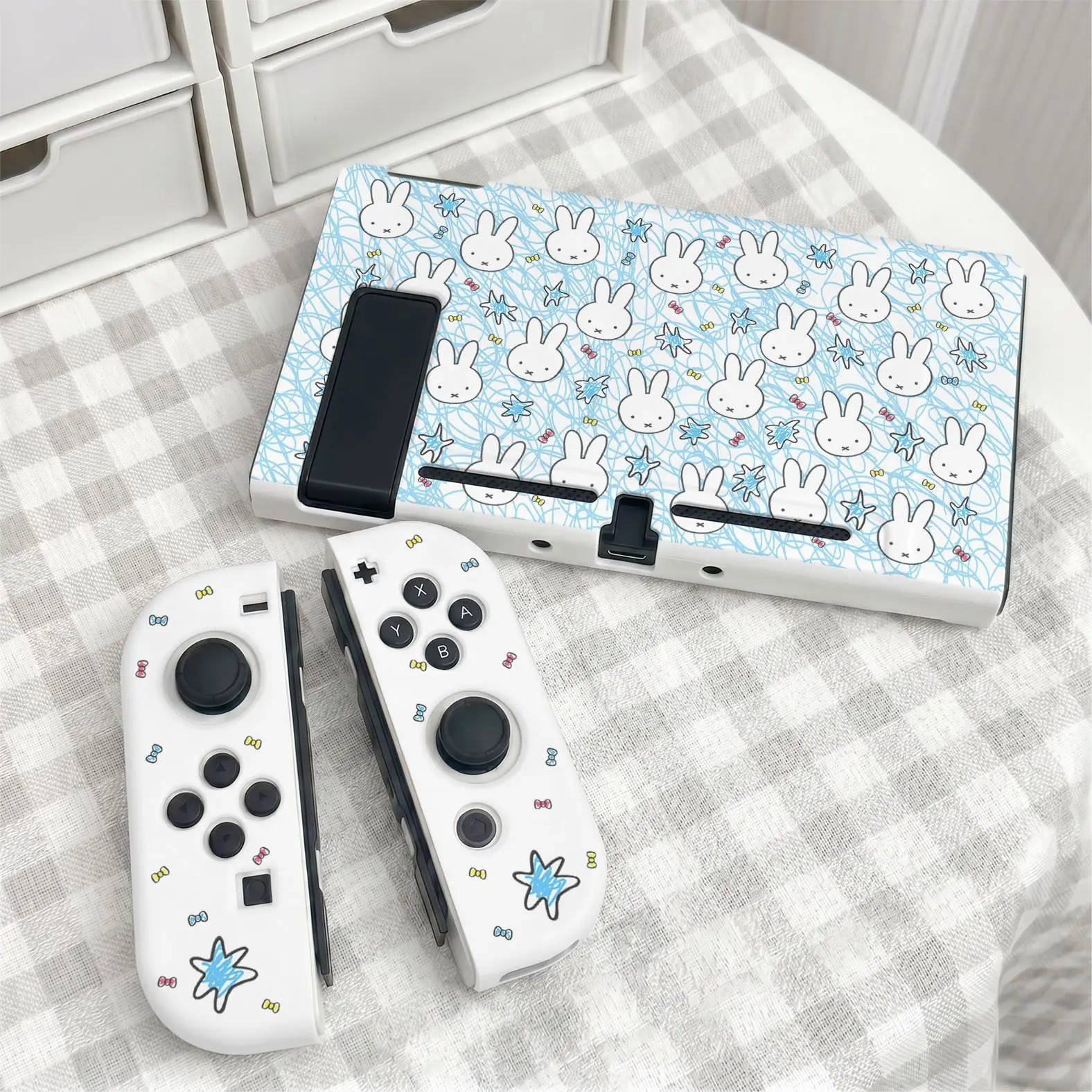 Фото Защитный чехол для игровой консоли Miffy Cartoon Cute Split Switch, противоударный, с жестким корпусом, милый дизайн, аксессуар для игровой приставки OLED №3