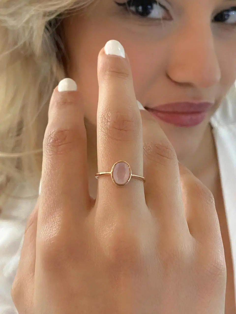 

Tiny Oval Pink Quartz Stone 925 Sterling Silver Ring
