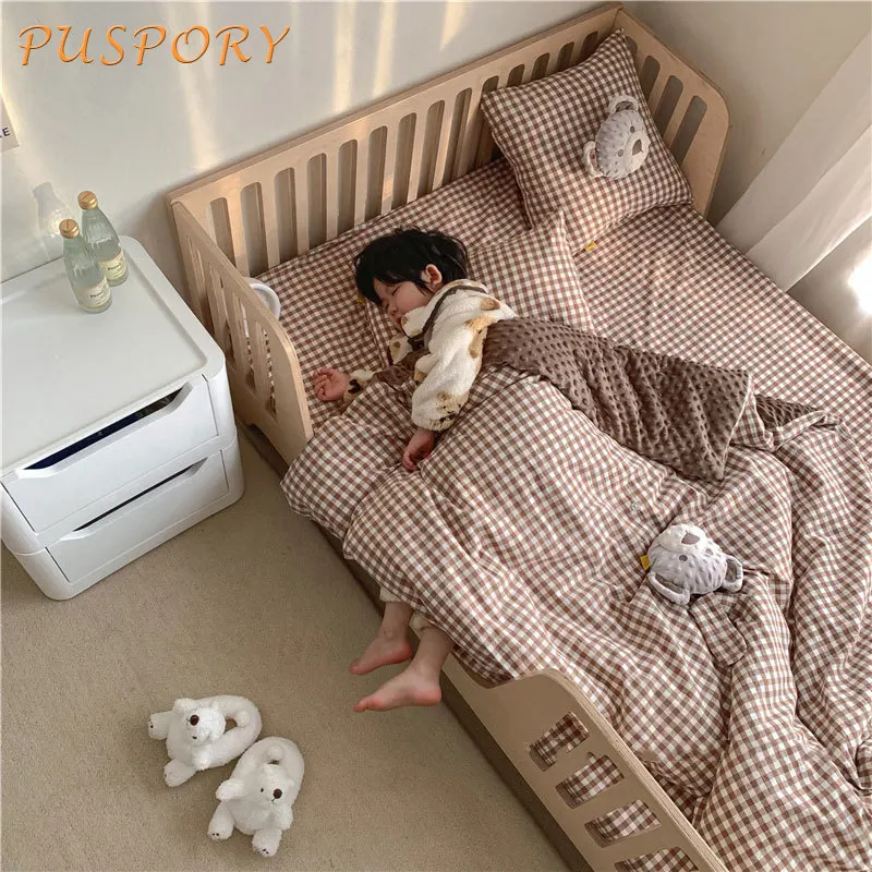 

Детское постельное белье 4 шт. набор с медведем мультяшный новорожденный постельное белье маленькая квадратная простыня Зимняя Толстая сох...