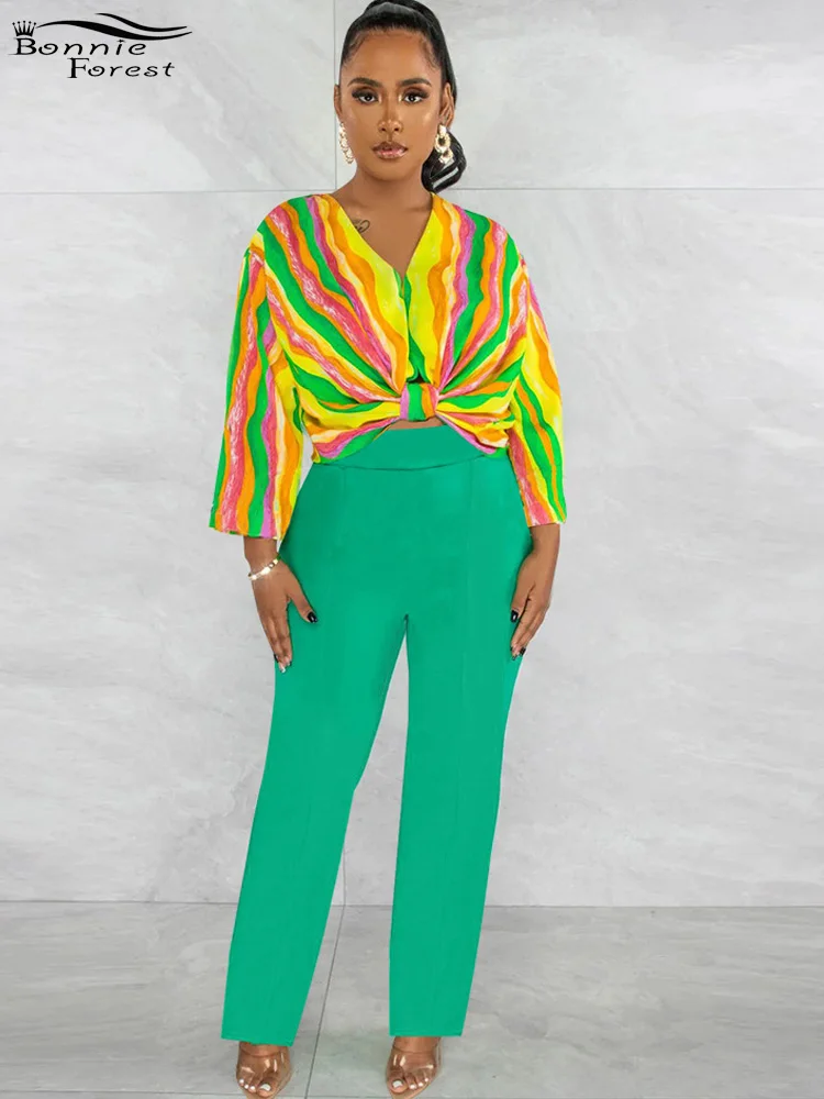 

Женский элегантный полосатый комплект из блузки и рубашки