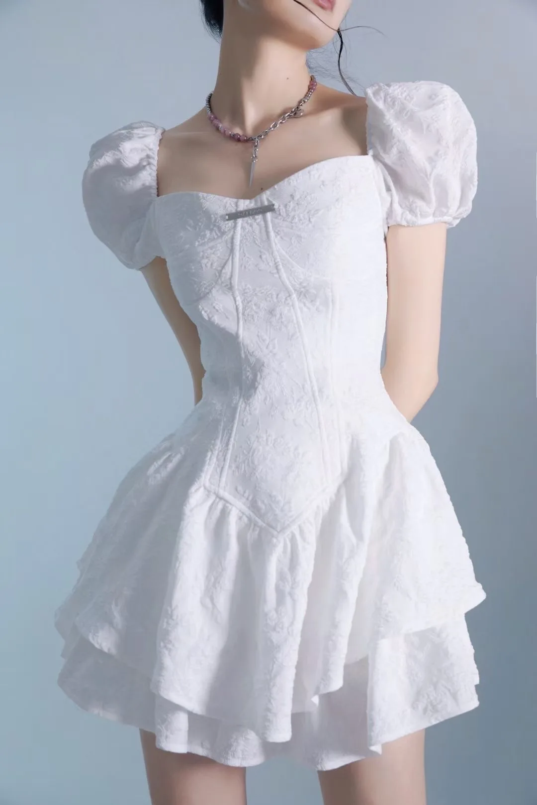 

2023 весенне-Летнее белое чай Пряная девушка фея кружевная кукла рукав-пузырь короткое платье комплект из двух частей
