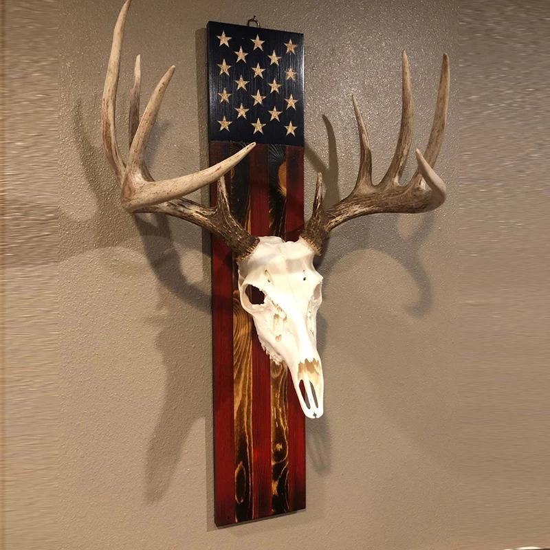 

European Deer Mount Plaque Prey Display Rack Wooden Background Stars and Stripes Patterns Home Decor LB88
