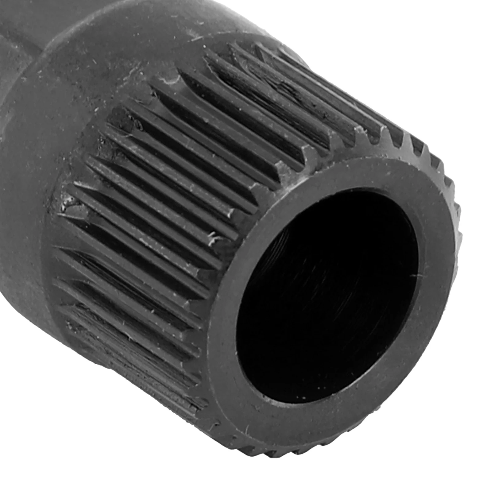 Инструмент для снятия шкива свободного колеса генератора с 33 зубьями V-образного