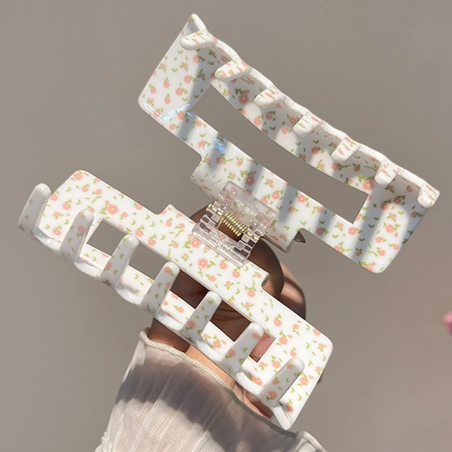 

New Flower Acetate Hair Claw Clips Geometric Large Clamps Grab Ponytail Shark Clip Ins Sweet Korean Girls Women Hair Accessories