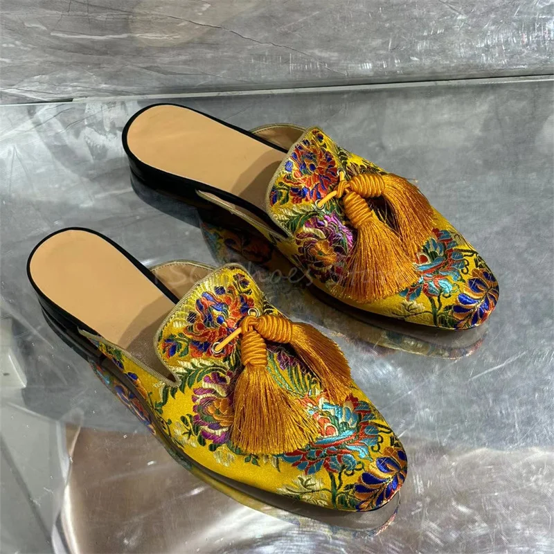 Черные атласные получешки с вышивкой для мужчин