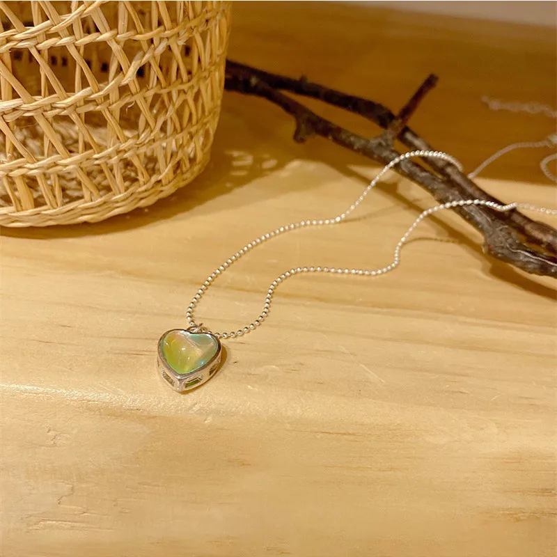 Зеленое прозрачное акриловое ожерелье с кулоном в виде сердца облако смайлик 2021