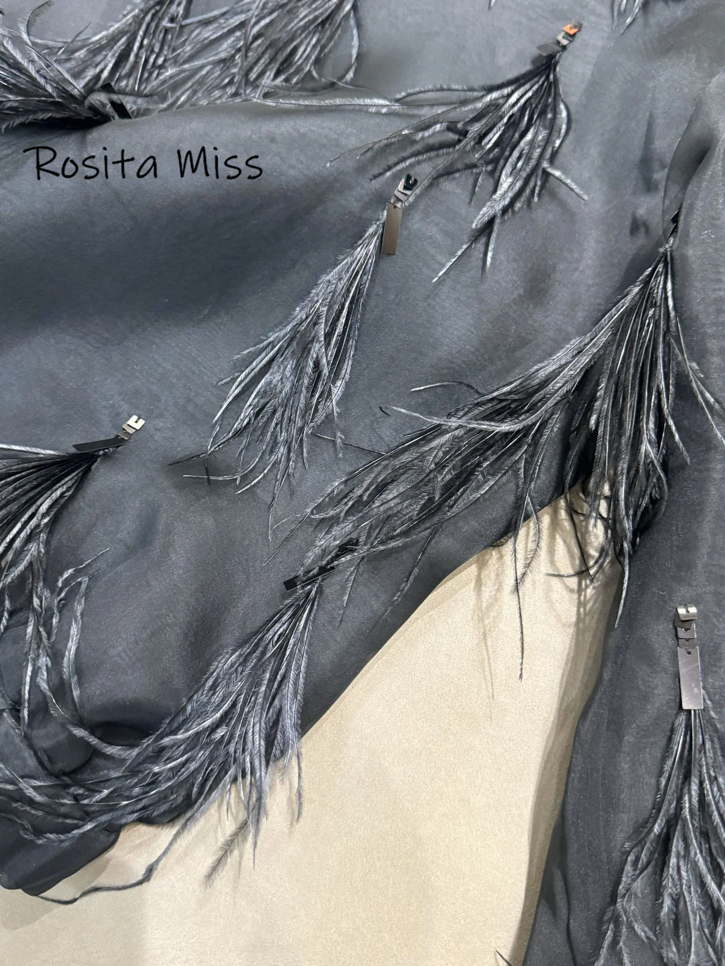 11.21 Повседневная куртка из плотного шелка с перьями сшитая вручную женская