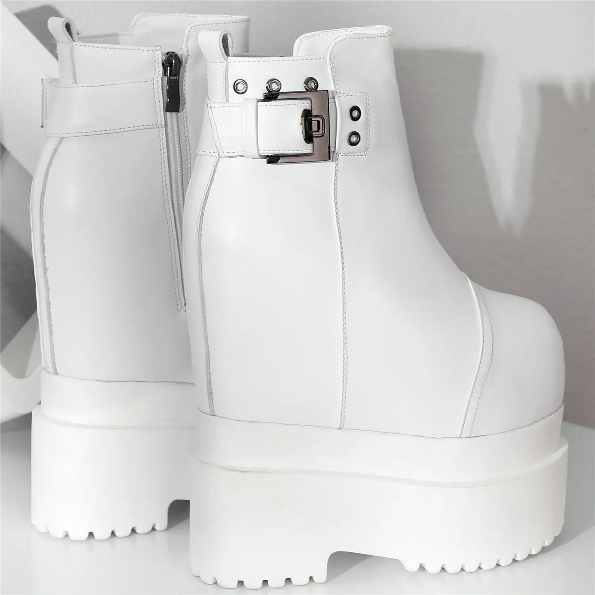 2022 Winter Warm Creepers Women Genuine Leather High Heel Motorcycle Boots Female High Top Round Toe Platform Pumps Casual Shoes