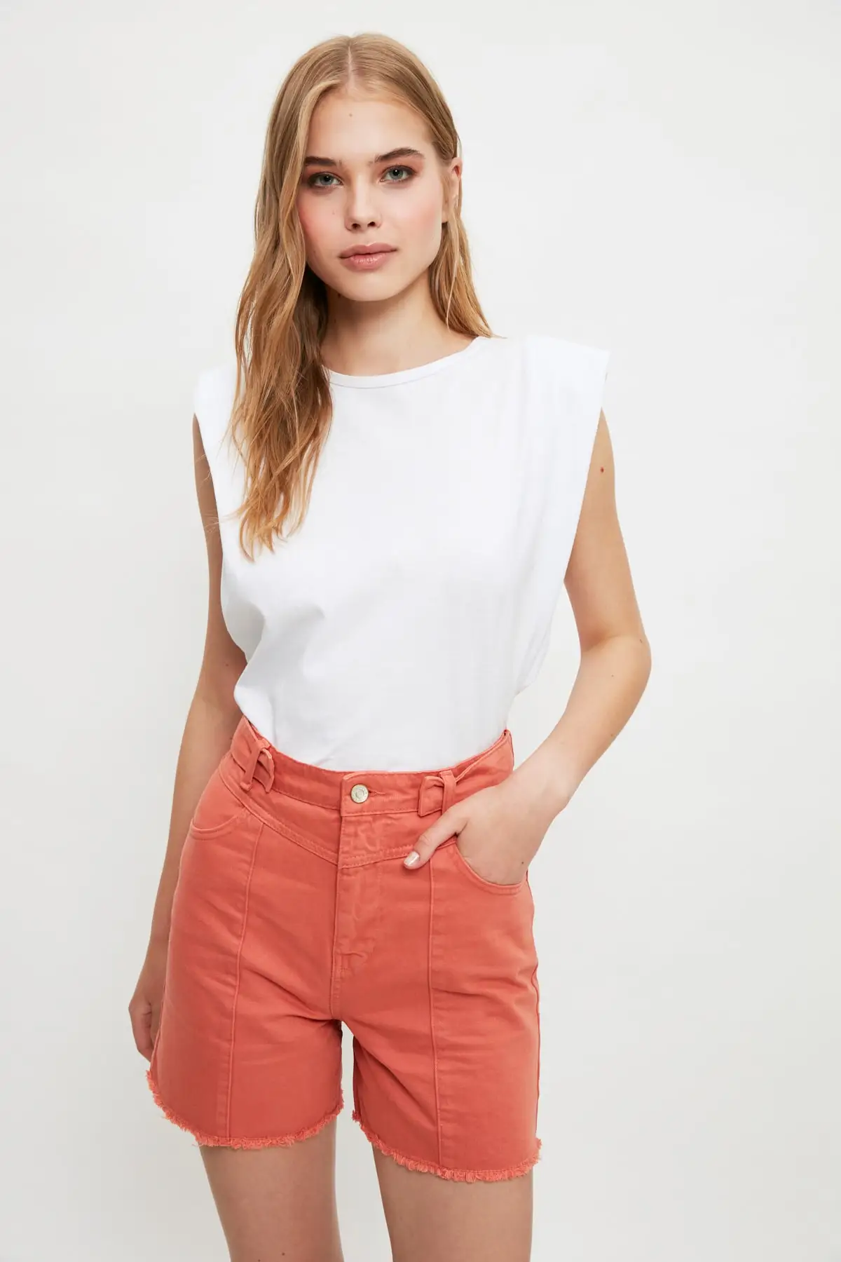 Джинсовые шорты TWOSS21SR0470