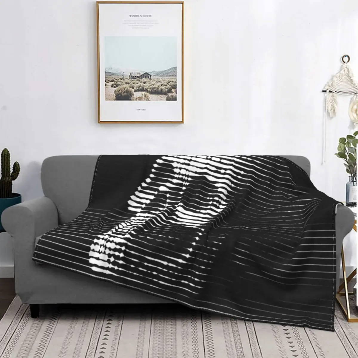 

Black and White Creepy Skull Throw Blanket Pattern Black Blankets Lightweight Flannel Fleece Throws Blanket for Bed Sofa Couch