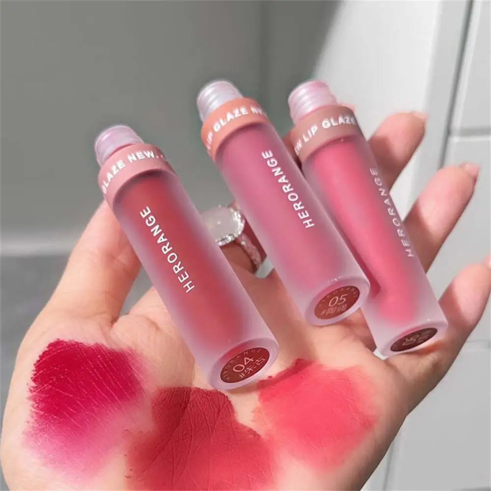 

6 Colors Matte Lip Glaze Velvet Lip Gloss Makeup Waterproof Moisturizing Non-stick Cup Liquid Lipstick Cosmetic Maquillaje