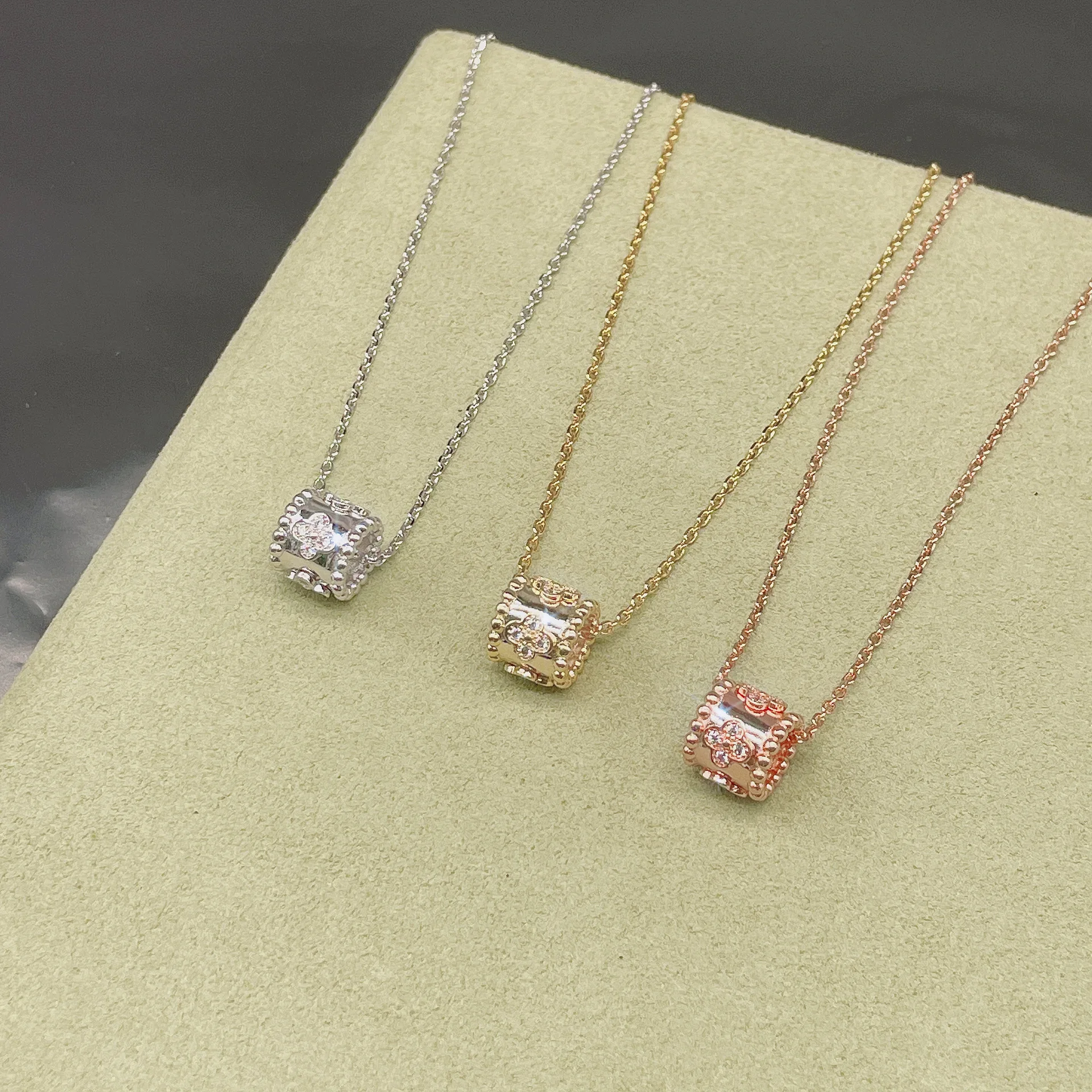 Женское колье из 18-каратного розового золота 2023 пробы Корейская версия Instagram