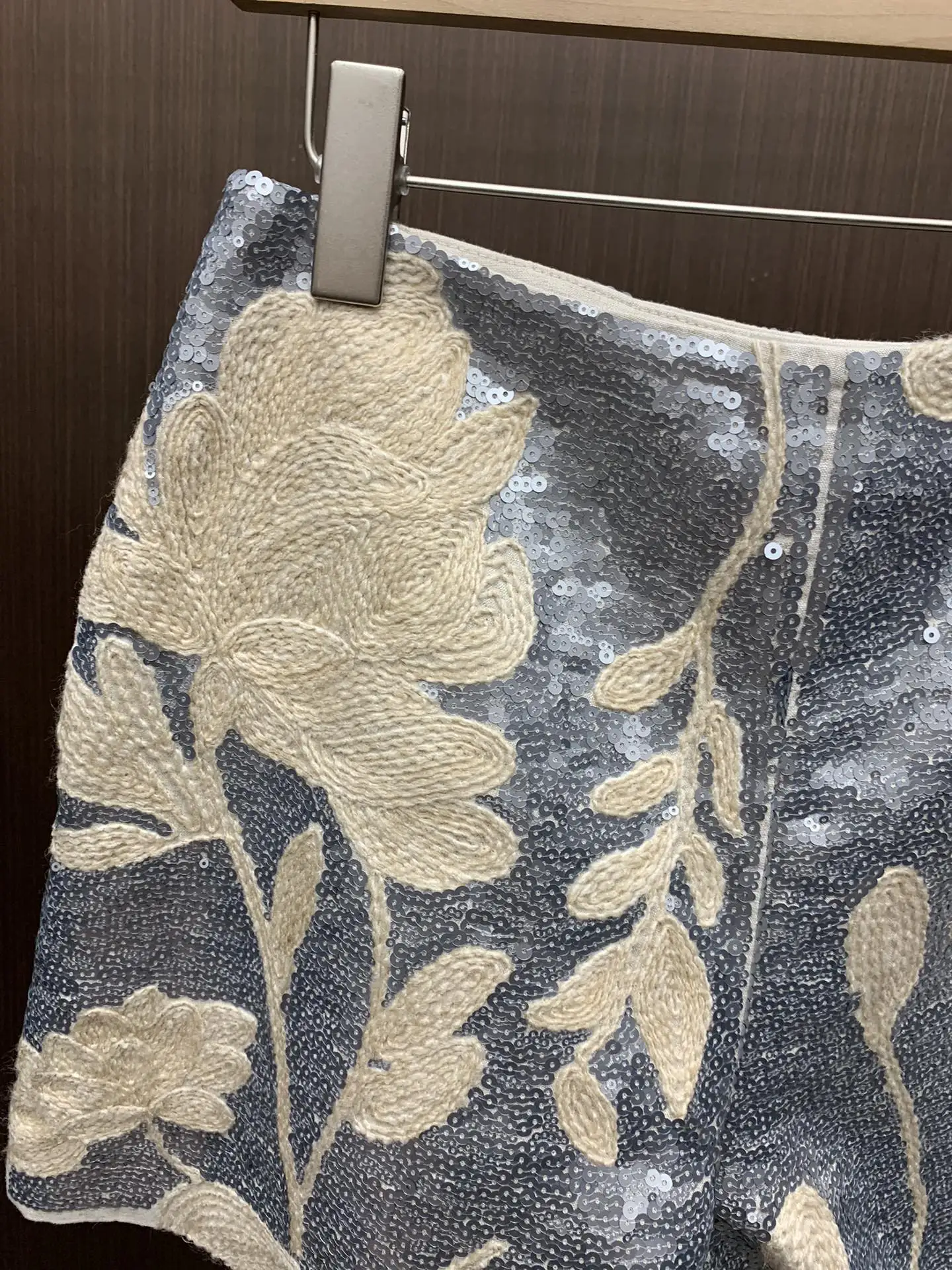 Тяжелый жилет с вышивкой и вышитые шорты пайетками летняя одежда высокое