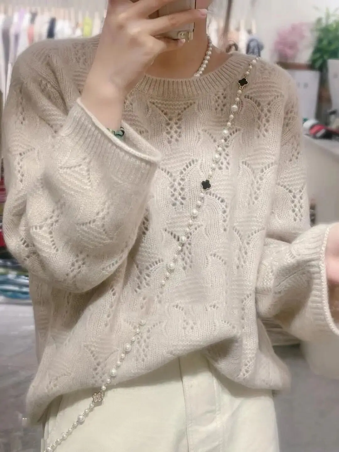 Мягкий и пушистый свитер из чистого кашемира свободный воздушный дизайн