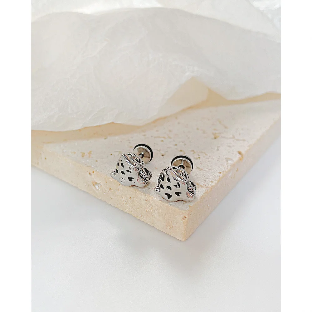 Wholesale Fashion Personality Stainless Steel Leopard Head Earrings for Men
